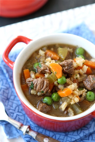 This Lean Bison and Barley Soup is the ultimate healthy comfort food! Whip up a batch to keep you warm on a chilly evening. 289 calories and 6 Weight Watchers SmartPoints