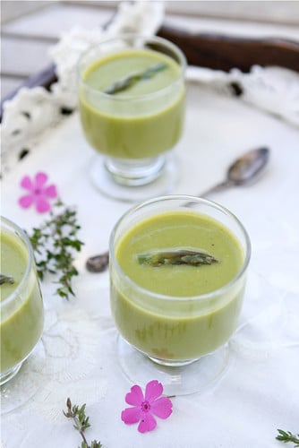 Creamy Asparagus, Lemon & Thyme Soup Recipe (Dairy-Free)
