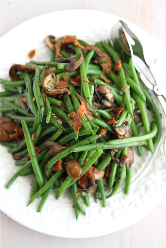 Fresh Green Beans with Bacon, Mushrooms and Herbs Recipe...Perfect side dish for Thanksgiving or any other time! | cookincanuck.com