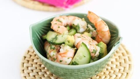 затишие национален правителство Cookin Canuck - 10-Minute Thai Shrimp, Cucumber & Avocado Salad Recipe