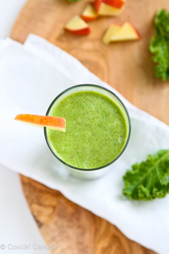 Kale and Apple Green Smoothie Recipe...Packed full of goodness and so tasty! 125 calories and 3 Weight Watcher PP | cookincanuck.com #vegan #glutenfree #vegetarian