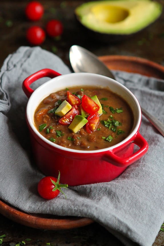Slow Cooker Chipotle Lentil Soup with Avocado... Healthy & delicious, with very little prep time. 298 calories and 2 Weight Watchers Freestyle SP #recipe #vegan #vegetarian