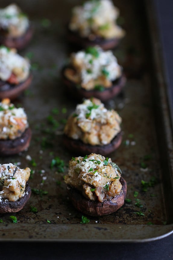 Easy Leftover Stuffing Stuffed Mushrooms…6 ingredients to a delicious appetizer! 105 calories and 3 Weight Watchers PP | cookincanuck.com
