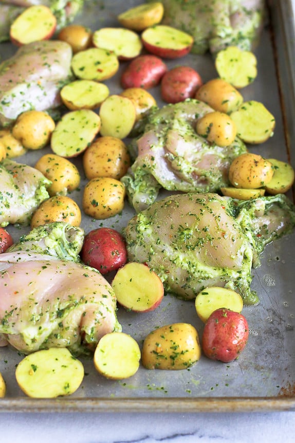 Chimichurri Chicken and Potato Sheet Pan Meal…Healthy and delicious meal, and easy clean up! 233 calories and 6 Weight Watchers PP | cookincanuck.com