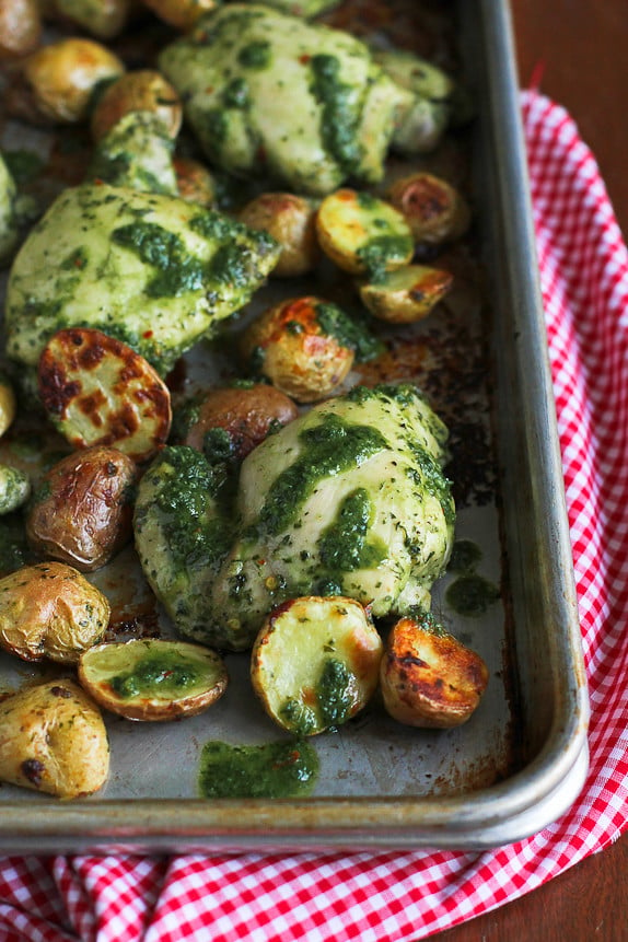 Chimichurri Chicken and Potato Sheet Pan Meal…Healthy and delicious meal, and easy clean up! 233 calories and 7 Weight Watchers Freestyle SP | cookincanuck.com