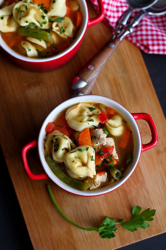 Italian Chicken and Vegetable Tortellini Soup Recipe…Healthy comfort in a bowl! 259 calories and 5 Weight Watchers Freestyle SP #healthy #soup