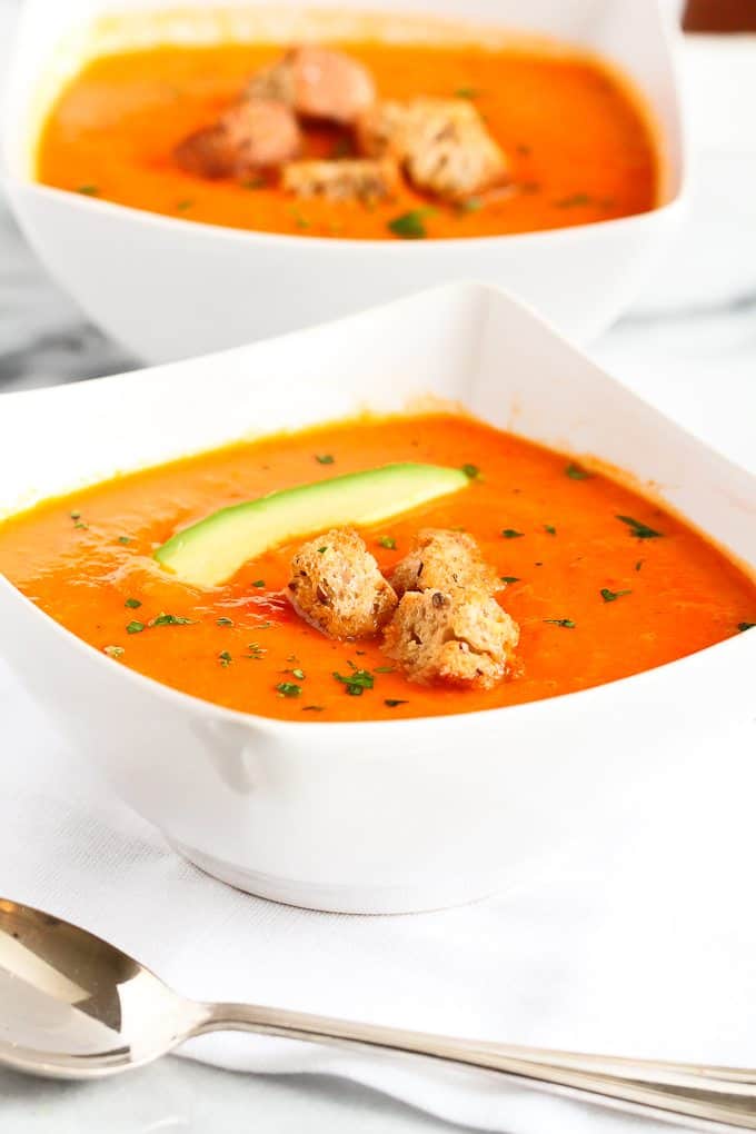 Golden Red and Orange Bell Pepper Soup…Flavorful and creamy, without the cream! From Amie Valpone’s, Eating Clean. 172 calories and 4 Weight Watcher Freestyle SPs