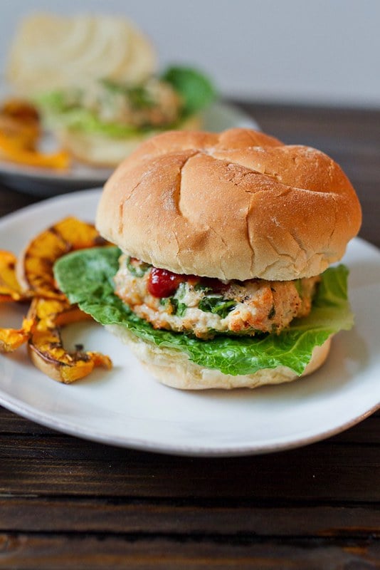 15 Healthy Burger Recipes, Meat and Meatless.  Everything from beef and turkey to salmon and black.  There's something for everyone! Spinach and Feta Turkey Burgers