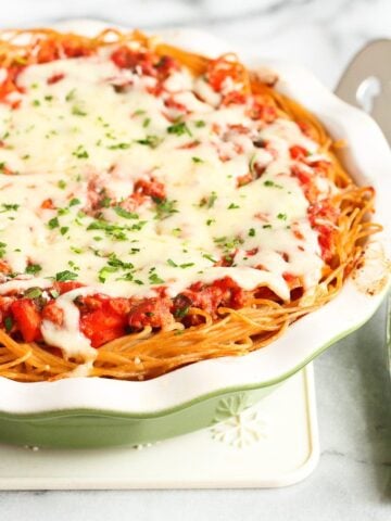 Lightened-Up Spaghetti Pie…Turn a regular spaghetti meal into something special! 283 calories and 6 Weight Watchers Freestyle SP