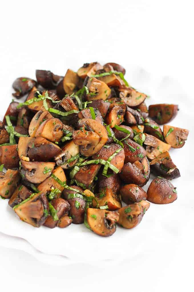 Lemon Basil Roasted Mushroom…Because it just doesn’t get any better than golden brown, tender mushrooms! 89 calories and 2 Weight Watchers Freestyle SP