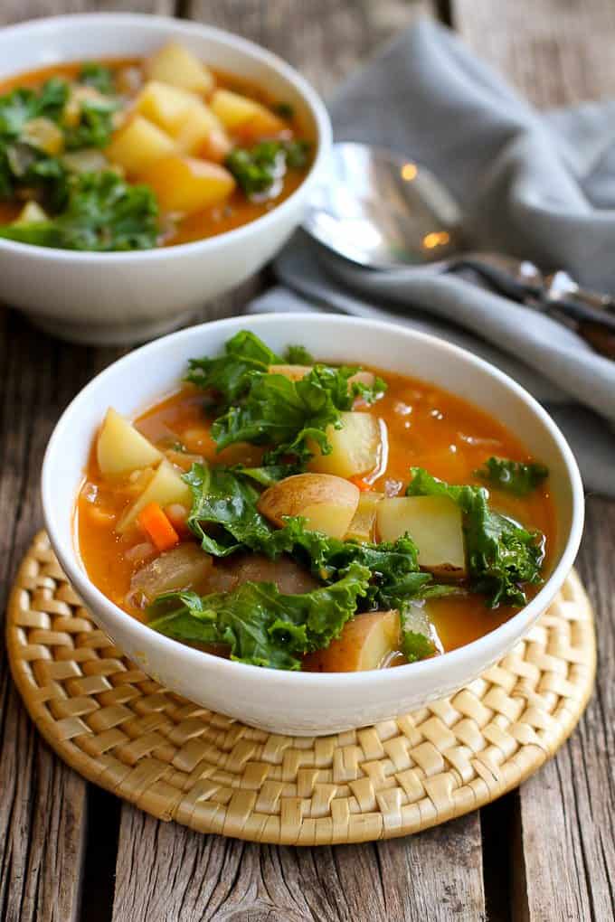 Vegan Potato Soup with Beans and Kale…You probably have everything in your fridge and pantry to make this delicious, healthy soup recipe! Great for busy nights. 211 calories and 5 Weight Watchers SmartPoints