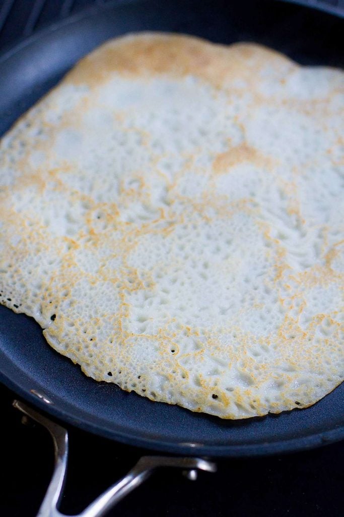 Lentil crepes (dosas) are the fantastic for filling with curry, like this vegetarian cauliflower version. Also gluten free. 210 calories and 6 Weight Watchers SmartPoints