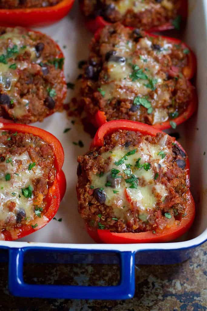 These Healthy Chili and Quinoa Stuffed Peppers are so delicious that they’re bound to become a family favorite! 283 calories and 6 Weight Watchers Freestyle SP