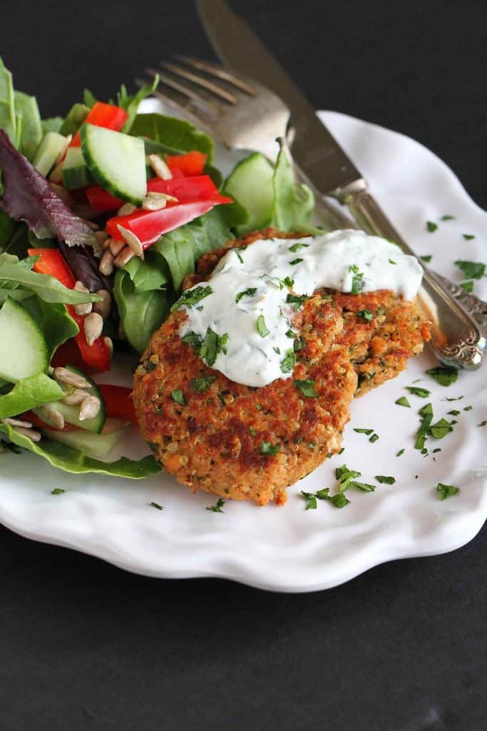 Baked Moroccan Salmon Patties…This economical and classic meal gets an extra kick of flavor from Morpccan-inspired spices! 235 calories and 3 Weight Watchers Freestyle SP