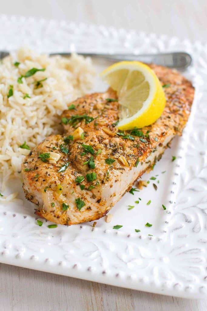 It doesn't get any easier than these Baked Herb Lemon Pork Chops! Tender and absolutely delicious, serve these up with rice and veggies, or on a salad. | Recipes dinner
