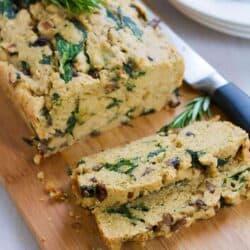 You won’t be able to stop eating this savory Mushroom Rosemary Olive Oil Bread. It is really easy to make and is a fantastic side for soups! 179 calories and 6 Weight Watchers Freestyle SP