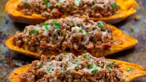 20 minute meal! These Turkey Taco Stuffed Sweet Potatoes are a fantastic option when you need a quick dinner recipe. 226 calories and 3 Weight Watchers Freestyle SP