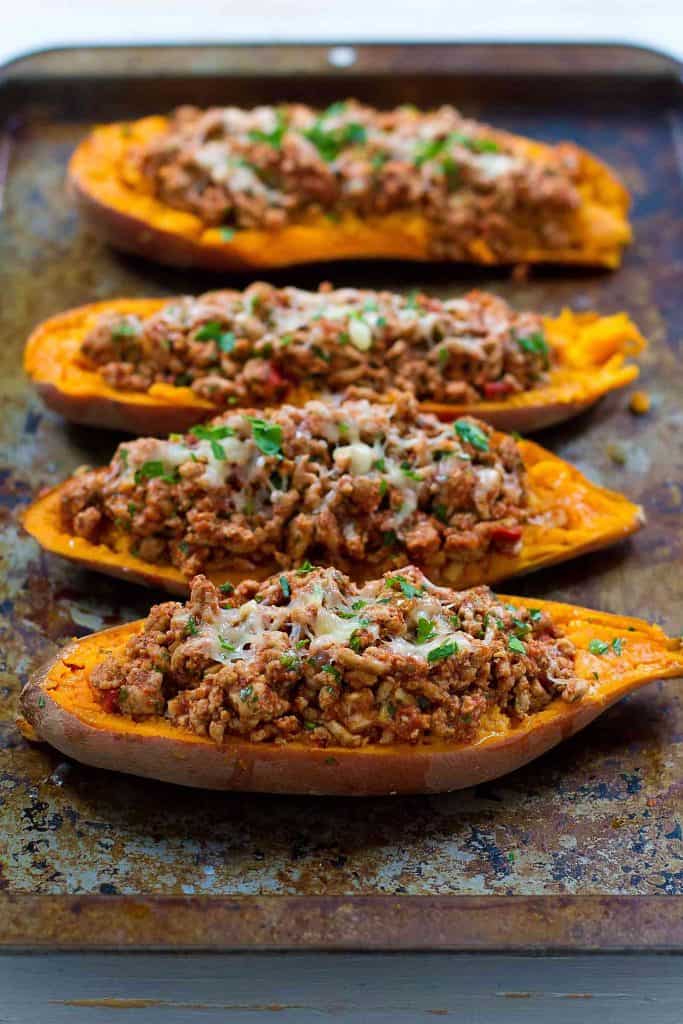 20 minute meal! These Turkey Taco Stuffed Sweet Potatoes are a fantastic option when you need a quick dinner recipe. 226 calories and 3 Weight Watchers Freestyle SP