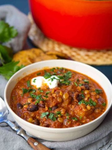 Hearty, perfectly spiced and packed with protein, this Chorizo & Butternut Squash Lentil Soup is the perfect comfort food. 303 calories and 6 Weight Watchers Freestyle SP