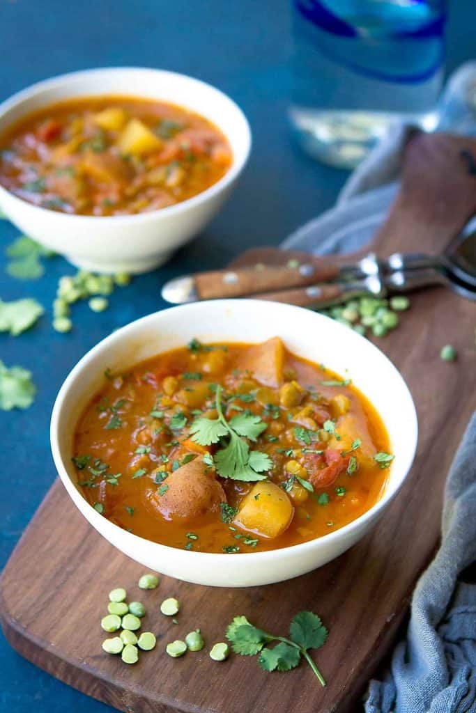 Easy, vegan and delicious! This Southwestern Instant Pot Split Pea Soup with Potatoes is fantastic for any night of the week. 140 calories and 2 Weight Watchers Freestyle SP