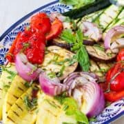 There is nothing better than the simple fresh flavors of grilled vegetables. These ones are drizzled with a garlic balsamic dressing and will be the hit of your bbq! 145 calories and 3 Weight Watchers Freestyle SP