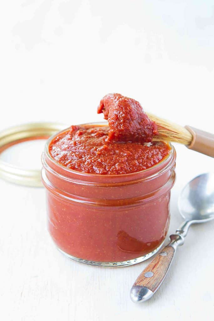 Homemade bbq sauce is not only versatile and flavorful, but can be thrown together in less than 15 minutes! Make a batch of this low sugar bbq sauce to have on hand for quick meals. 30 calories and 1 Weight Watchers Freestyle SP