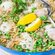 30 minute meal! Serve up this one-pot lemon pepper chicken as a complete meal or add a side salad. Easy and healthy! 350 calories and 6 Weight Watchers Freestyle SP #onepot #chicken #cleaneating