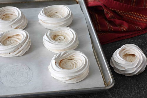 Baked meringue shells for easy desserts. Step-by-step photos for an easy-to-follow tutorial. #meringues 