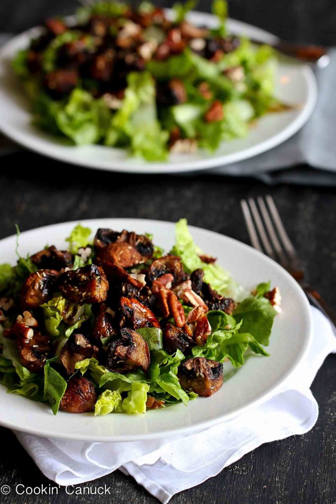 If a salad can be addictive, this roasted mushroom salad recipe definitely fits the bill. So flavorful with so little effort. 98 calories and 4 Weight Watchers Freestyle SP #mushrooms #healthyrecipes