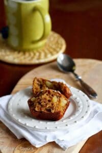 Whip up a batch of these healthy whole wheat apple spice muffins for snacks. Stash the leftovers in the freezer for an on-the-go breakfast option. 105 calories and 3 Weight Watchers Freestyle SP #muffins #weightwatchers