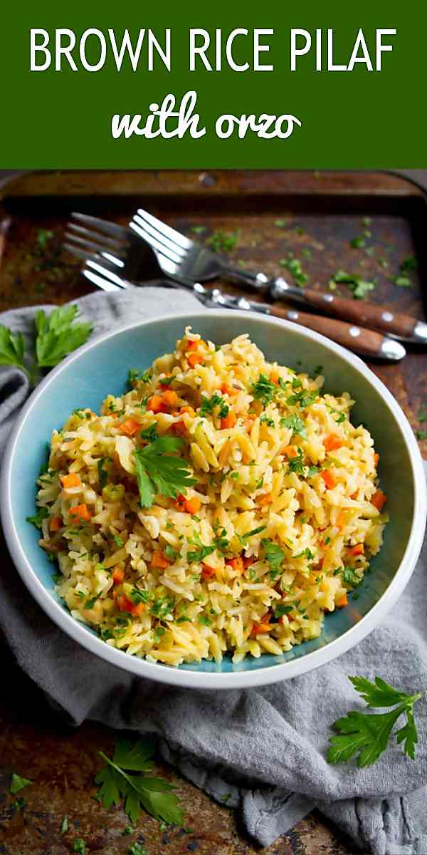 Brown rice pilaf is a fantastic vegan side dish that's easy to make. 132 calories and 3 Weight Watchers SP #sidedish #healthyrecipes #cleaneating