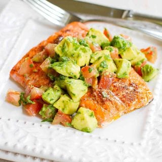 Fillet of roasted salmon topped with avocado salsa
